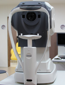 眼科検査機器：屈折検査・角膜曲率半径計測・眼圧の測定